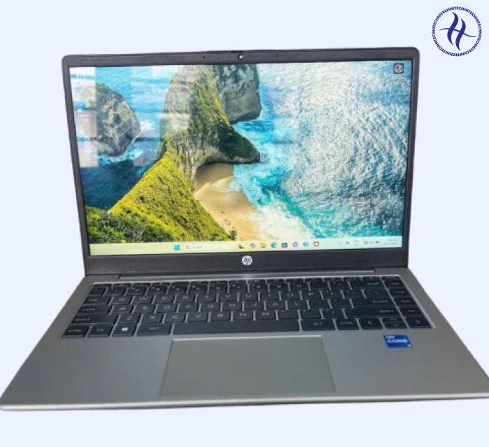 HP PAVILION 240 G10 7 I5